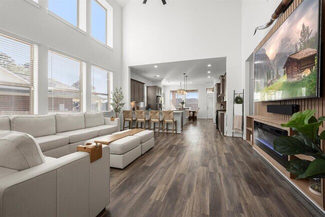 Building Photo - 9871 Twin Shores Dr