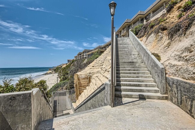 Building Photo - 755 Pacific Surf Dr