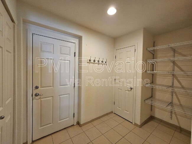 Building Photo - 12832 Mayfair Way