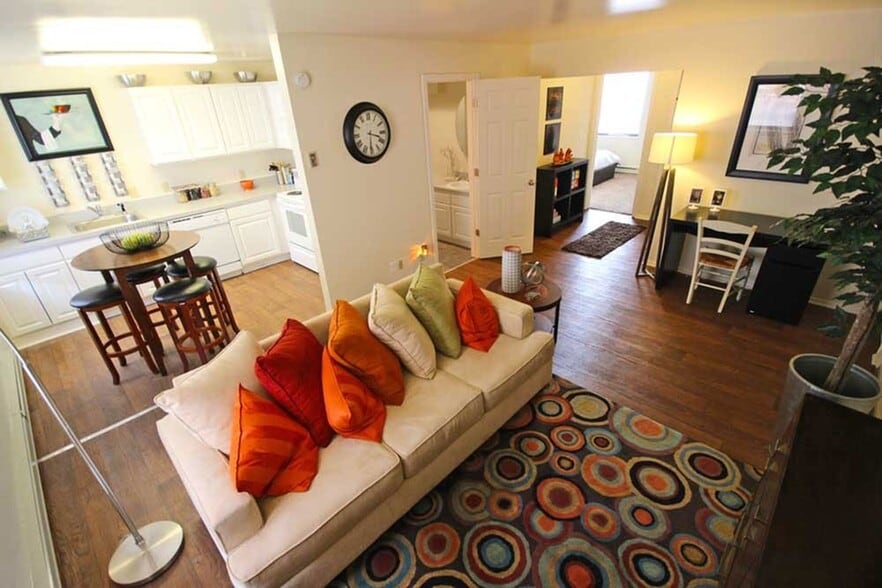 ApartmentLivingRoom - Launch