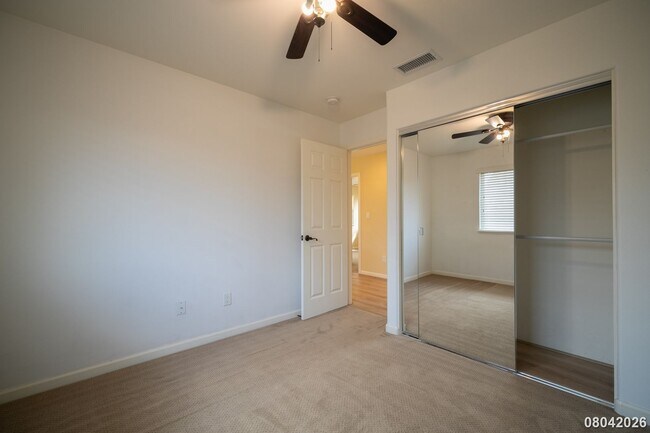 Building Photo - 5 Bed 3 Bath in Ka Makana at Hoakalei
