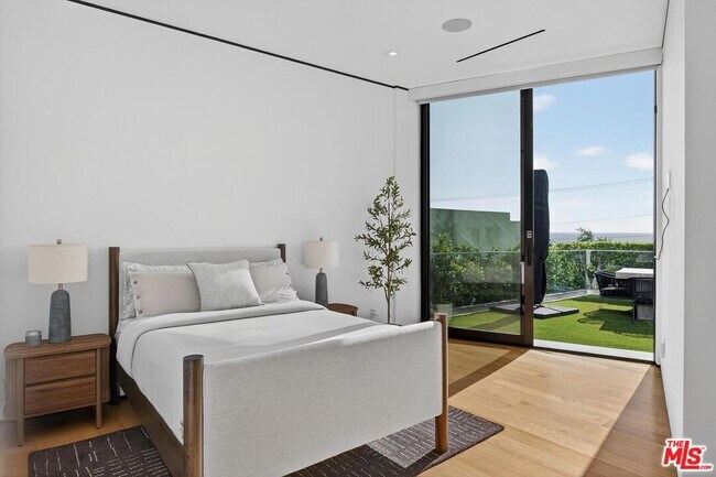 Building Photo - 17816 Porto Marina Way