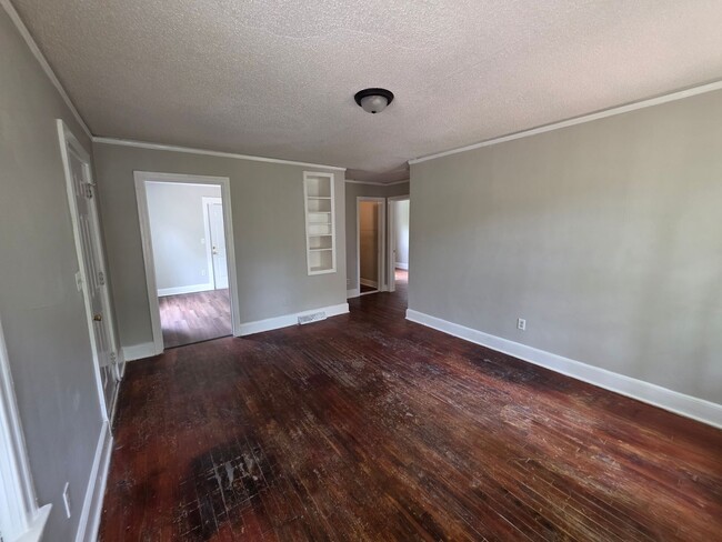 Building Photo - 1407 Jerome Dr