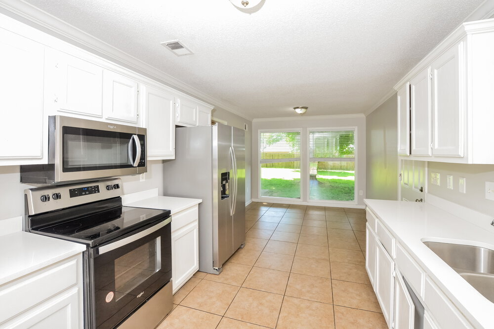 Building Photo - 5617 Annandale Dr