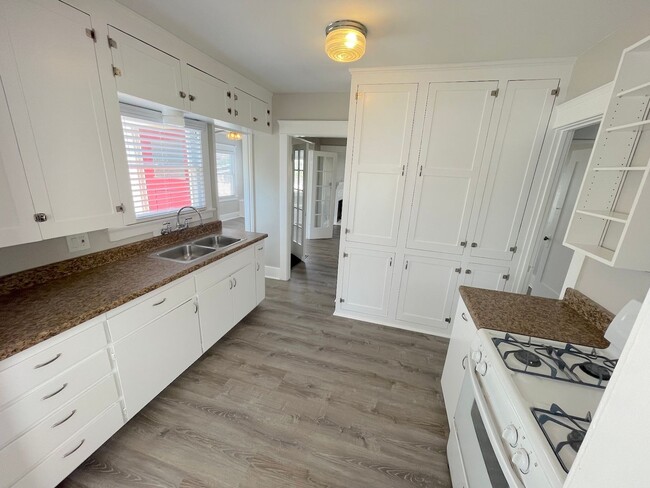 Building Photo - Newly Remodeled North Park Craftsman