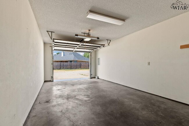 Building Photo - 4705 Eldorado Dr