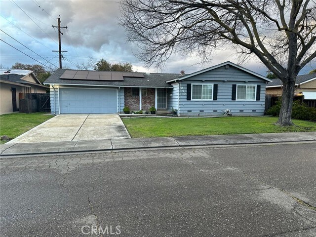 Primary Photo - 249 E Lancaster Dr