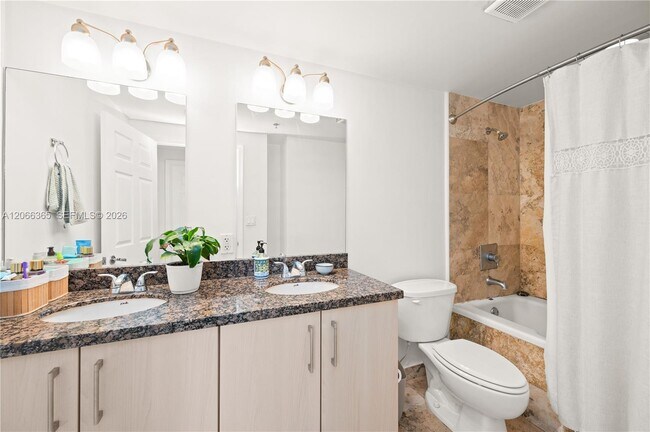 Building Photo - 6362 Collins Ave