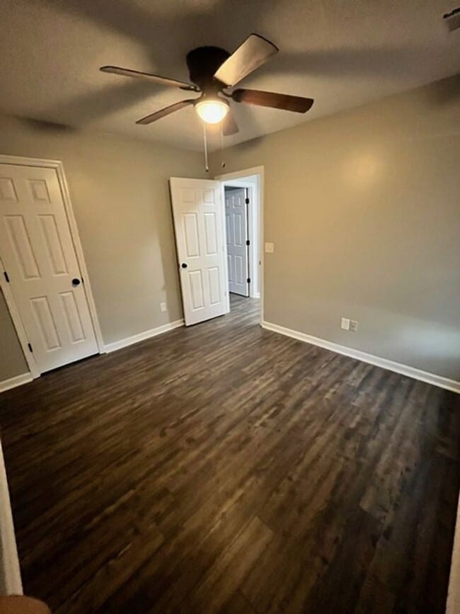 Building Photo - HALF-PRICE RENT for Your First Month: A St...