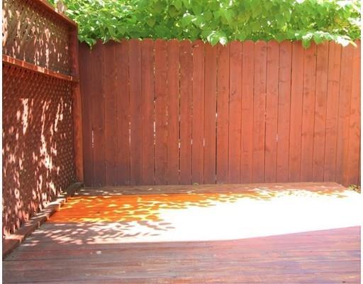 Building Photo - 130 Pine St