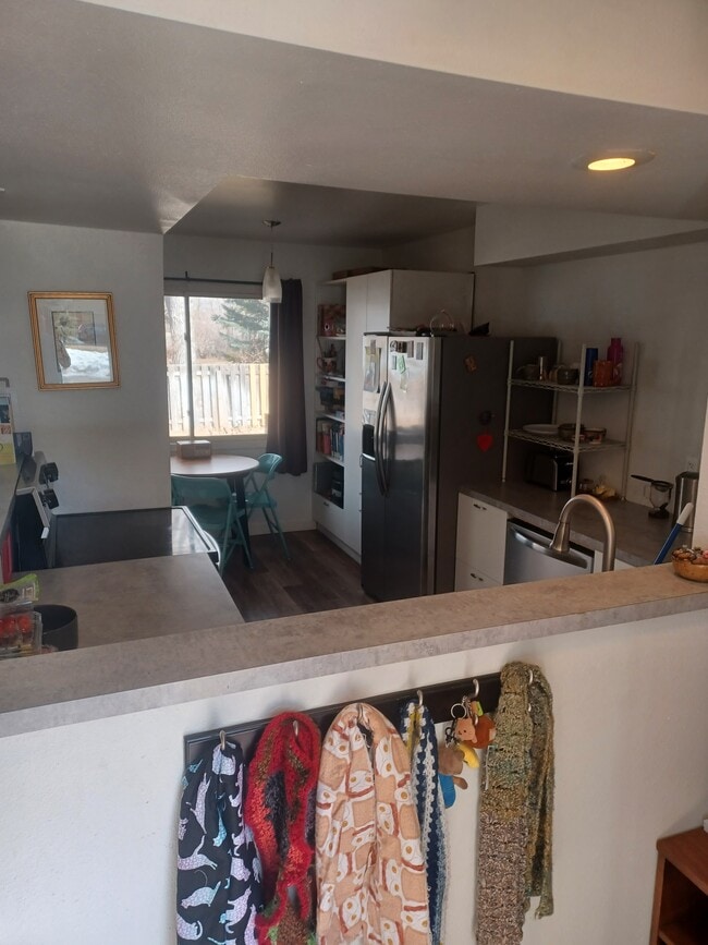 Building Photo - 3000 Regatta Ln