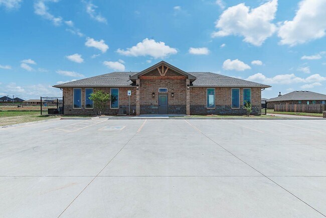 Building Photo - 4701 Apatite Bluff Dr