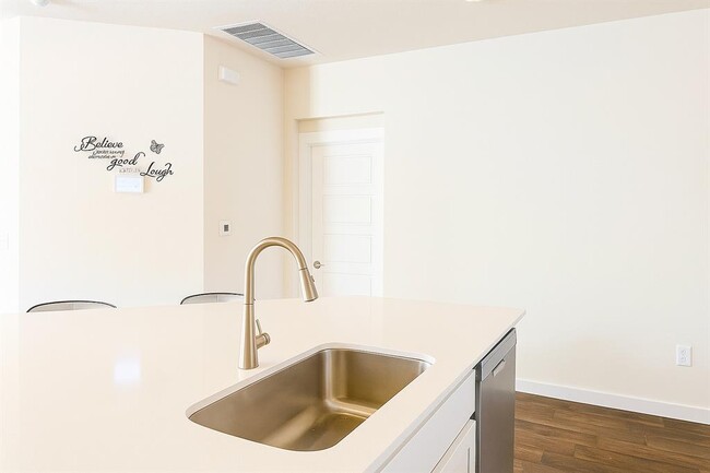 Building Photo - 3013 Louris Ln