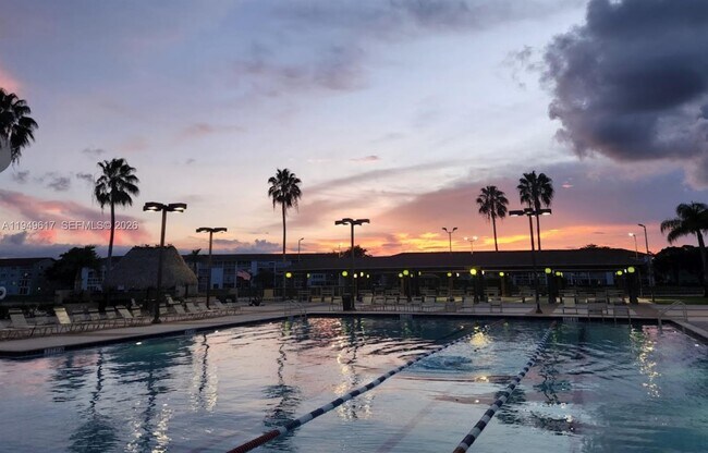 Building Photo - 12755 SW 16th Ct