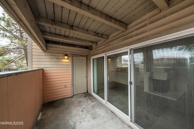 Building Photo - 2101 Roundhouse Rd