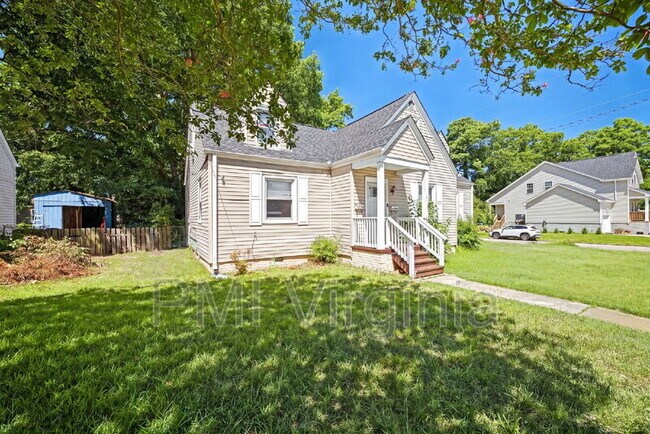Building Photo - 3841 Chatham Cir