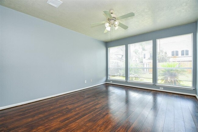 Building Photo - 12823 Dadebrook Ct
