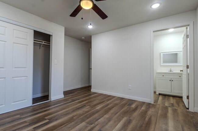 Building Photo - 3232 Sanguinetti Ln