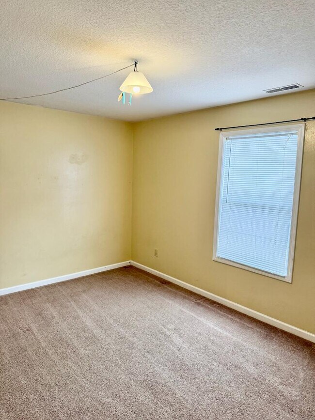 Building Photo - 10533 Graystone Cove