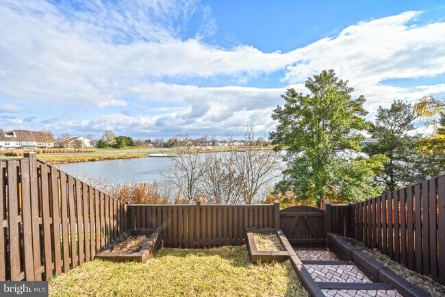 Building Photo - 44171 Paget Terrace