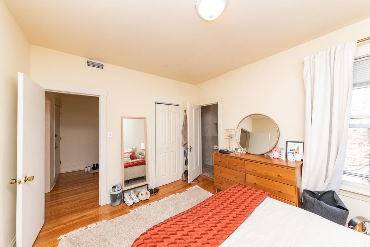 Building Photo - 3415 N Elaine Pl