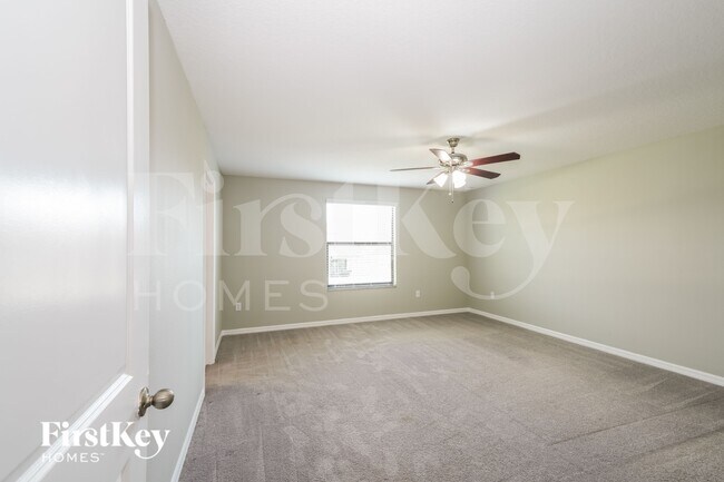 Building Photo - 9624 Sage Creek Dr