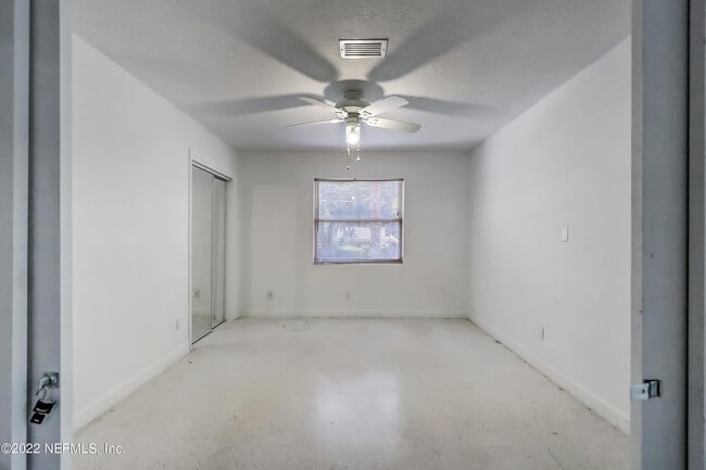 Building Photo - 4009 Bess Rd