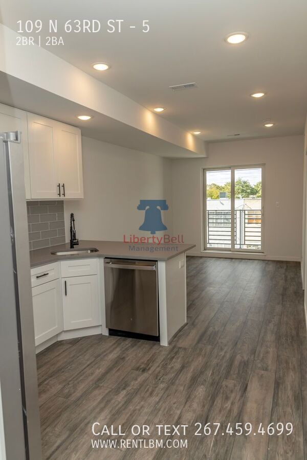 Building Photo - 109 N 63rd St