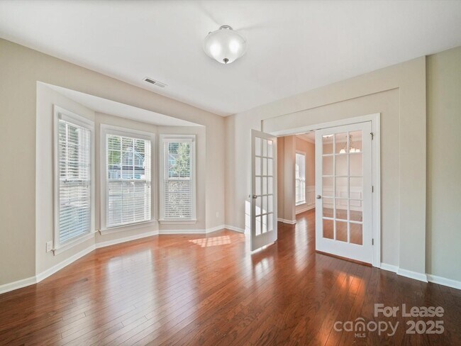 Building Photo - 10205 Falling Leaf Dr NW