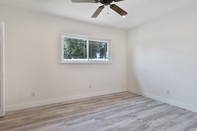 Bedroom - 3 - 8601 Santa Susana Plz