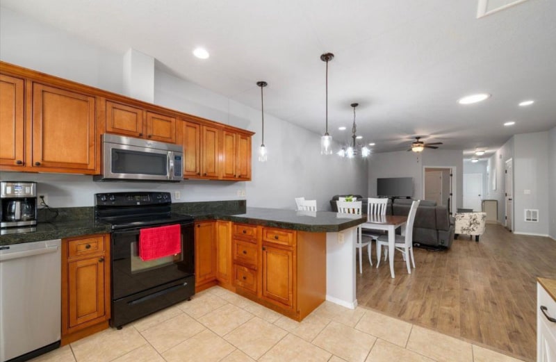 Building Photo - 4215 W 2nd Ave