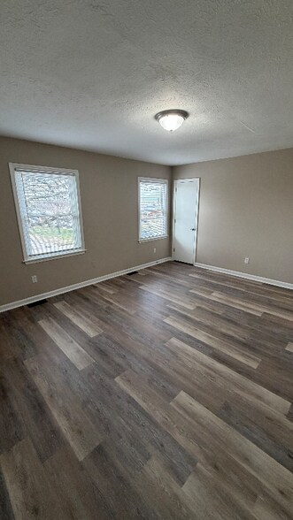 Building Photo - 3170 Yellowstone Pkwy