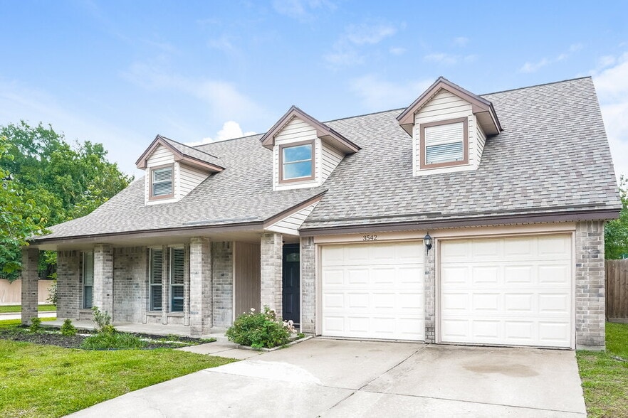 Building Photo - 3542 Lindenfield Dr