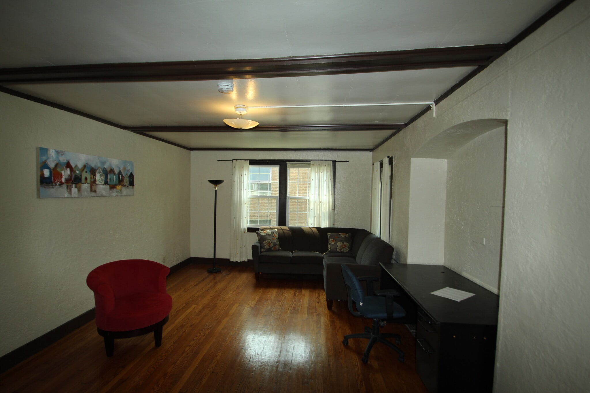 Living room - 210 N Russell St