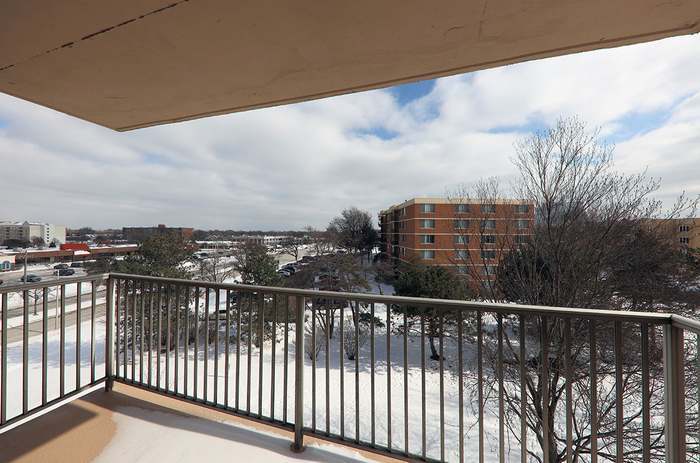 Balcony - 2201 S Stewart Ave