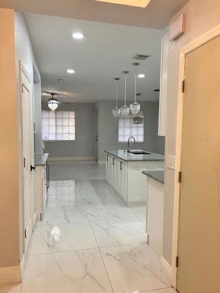 Building Photo - 1305 Lucaya Dr