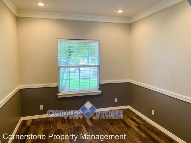 Building Photo - 3 br, 2 bath House - 2621 E Windrose Street