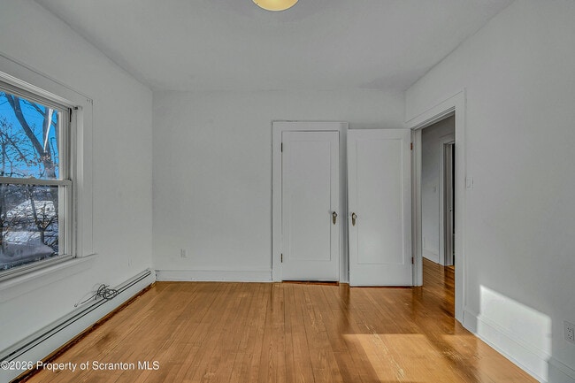 Building Photo - 1509-1511 N Webster Ave