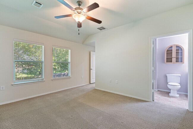 Building Photo - 10200 Lone Pine Ln