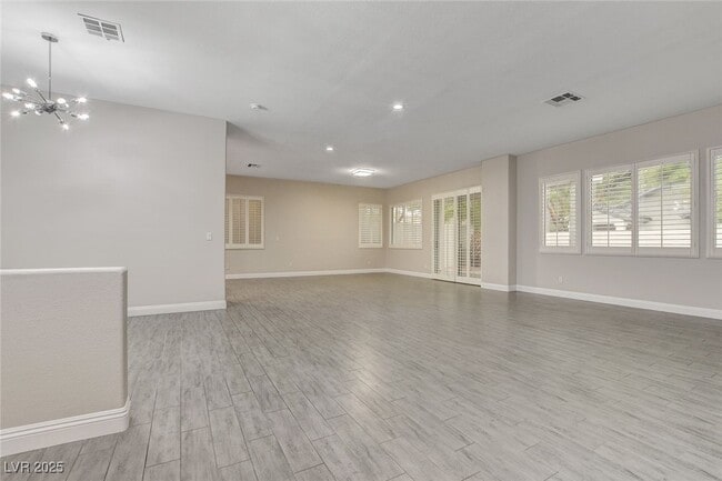 Building Photo - 2794 Glen Port St