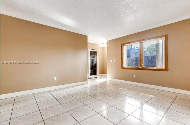 Building Photo - 6691 SW 137th Ct