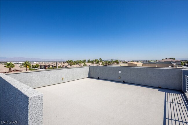 Building Photo - 8040 Carpenter Creek Ave