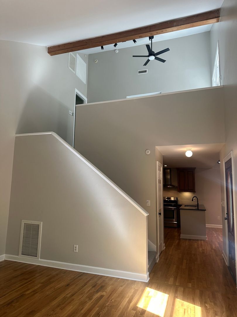 Building Photo - 160 Lystra Hills Ln