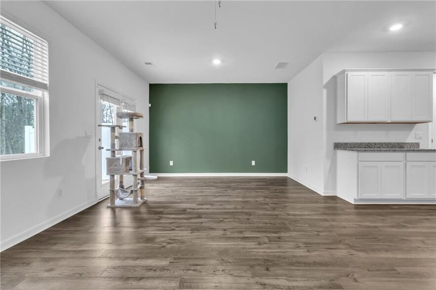 Building Photo - 1560 Gray Br Dr