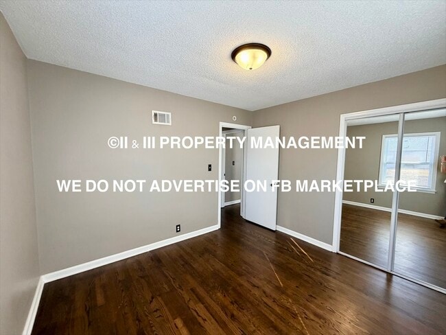 Building Photo - 829 S Sherman St