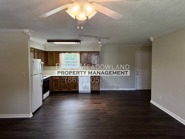 Building Photo - 103 Mapletree Ln