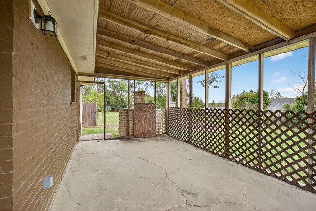 Building Photo - 2361 Dublin Dr