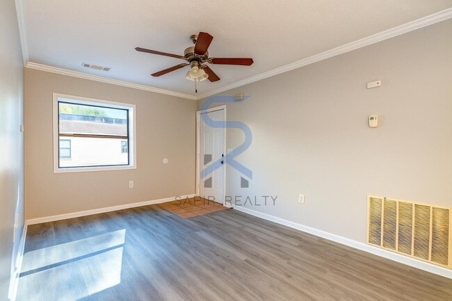 Building Photo - BIG SAVINGS AT MOVE-IN!!! Apply, get approved and only pay $500 for Security Deposit!