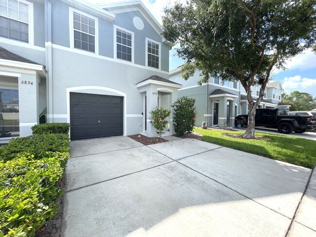Building Photo - 3/2.5 Townhome in Pinellas Park Available Immediately