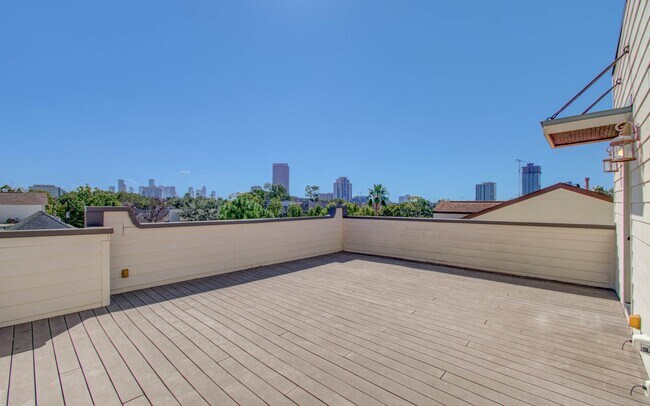 Building Photo - 517 Fowler St